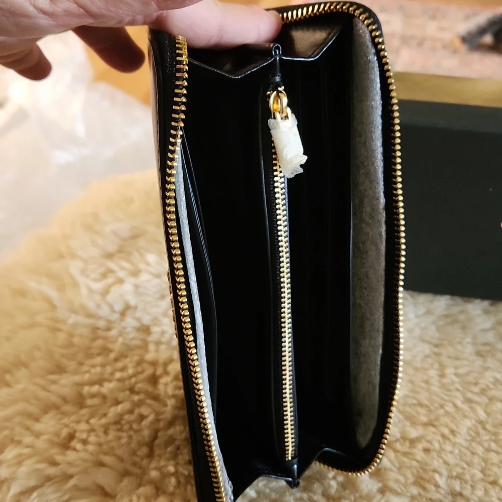 NWT IOB Coach Black Smooth Leather Slim Accordian Zippered Wallet 🖤💛🎁 - Picture 12 of 16